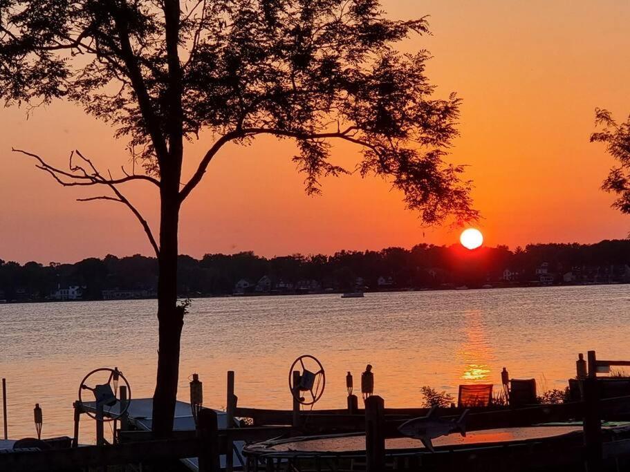Charming And Happy Walled Lake Mi Cottage Novi Esterno foto